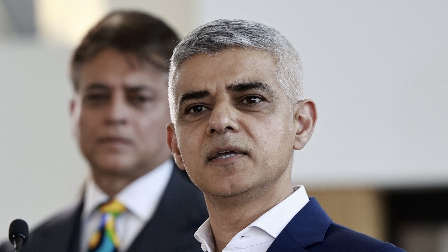Re-elected Mayor of London, Labour's Sadiq Khan speaks during the declaration for London's Mayor, at City Hall, London, 4 May 2024 (Benjamin Cremel/AFP)