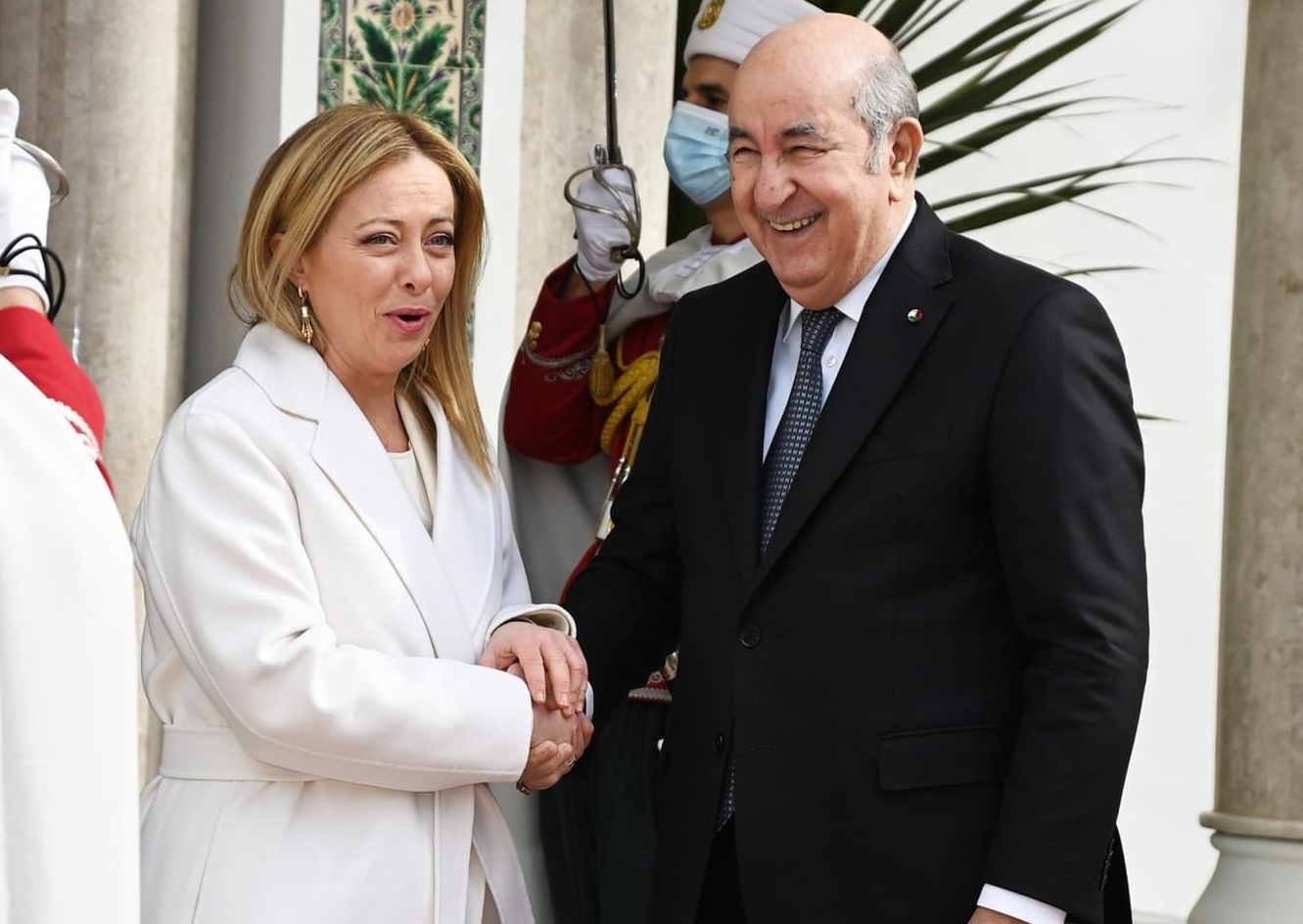 Giorgia Meloni est reçue par le président Abdelmadjid Tebboune à Alger, le 23 janvier 2023 (Twitter)