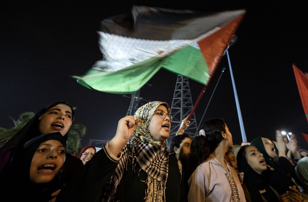 Al Adl Wal Ihsane, qui organise des manifestations pro-palestiniennes chaque semaine depuis le début de la guerre à Gaza, a dénoncé « avec la plus grande fermeté » ce jugement « injuste », d’après un communiqué (Fadel Senna/AFP)