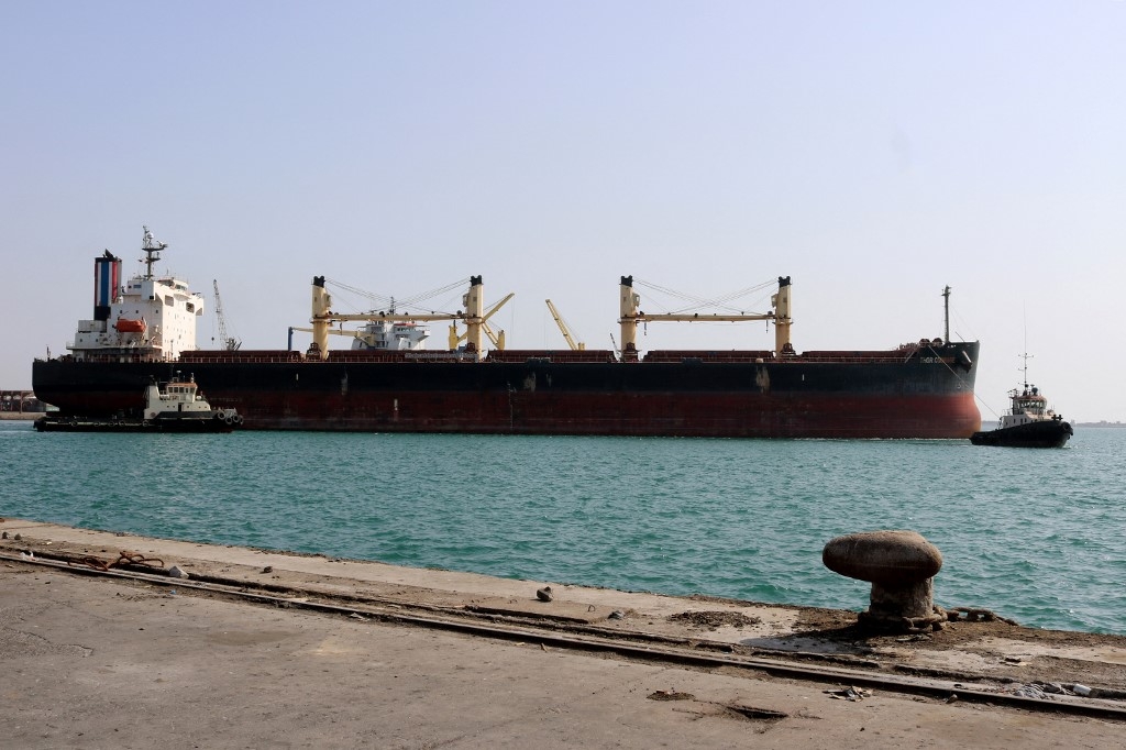 UN data shows food imports through the ports of Hodeidah and Saleef dropped by 200,000 tonnes a month in February.