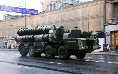 S-300_-_2009_Moscow_Victory_Day_Parade_%