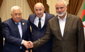 Le 5 juillet 2022, le président Tebboune a réuni, à Alger, le président de l’État de Palestine, Mahmoud Abbas, et le chef du bureau politique du Hamas, Ismaël Haniyeh. Un rencontre qualifiée d’historique (Twitter)