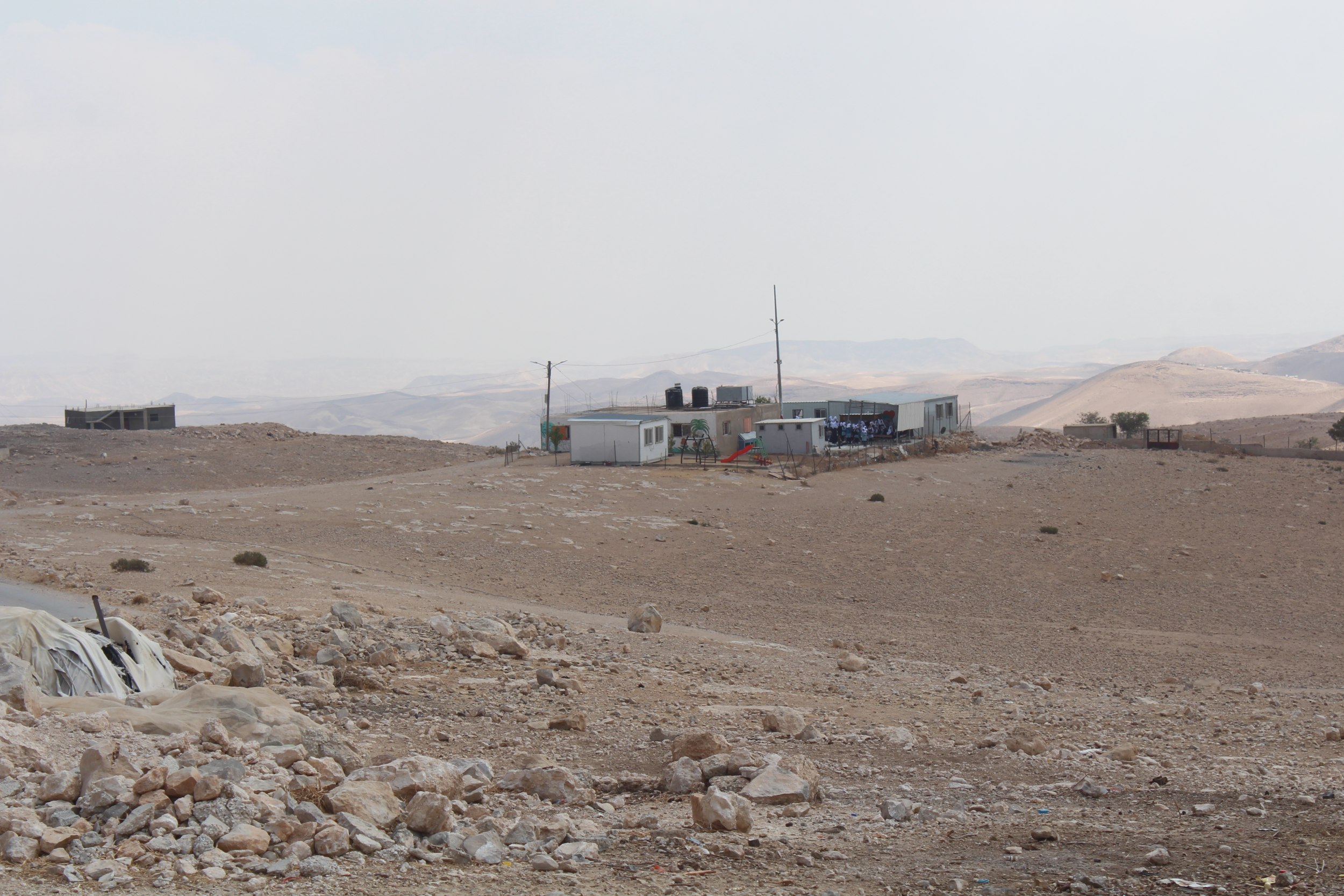 Al-Tahadi school 16 stands a mere two kilometres away from an Israeli settlement (MEE/Shatha Hammad)