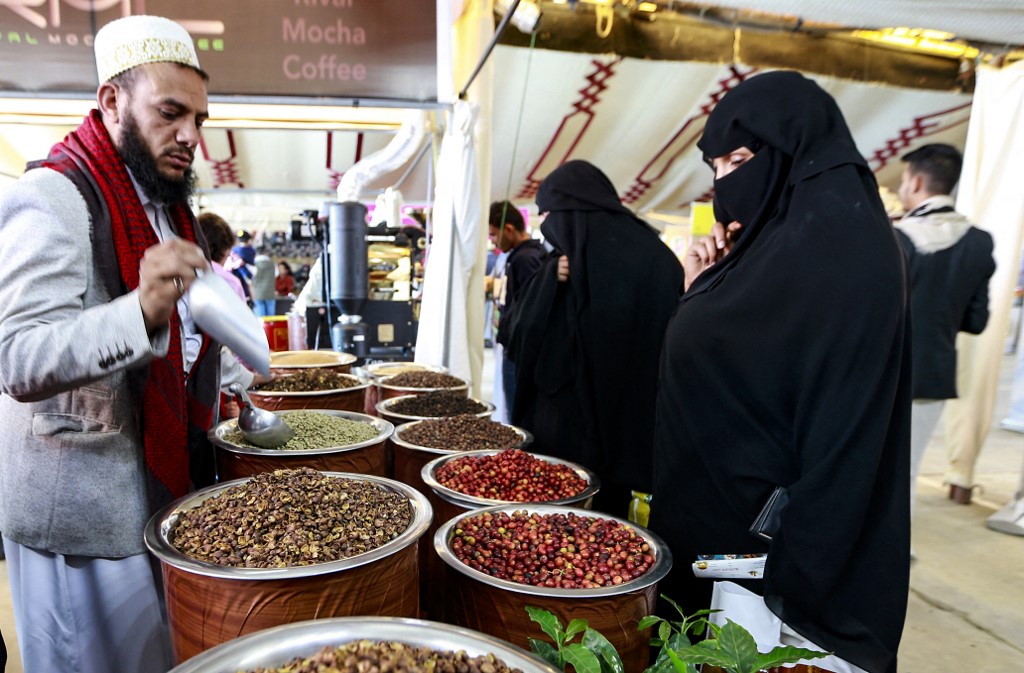 yemen coffee market sanaa 
